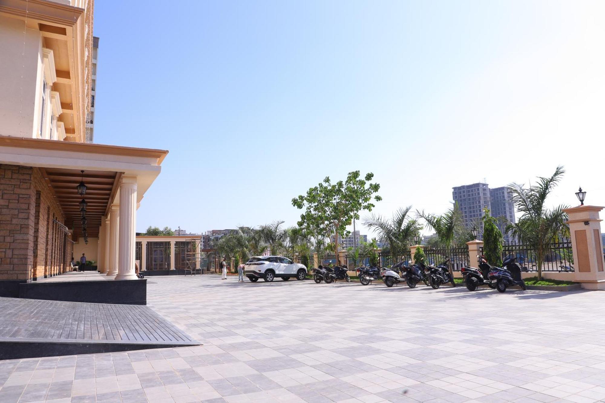 Le Vivanta Virār 外观 照片