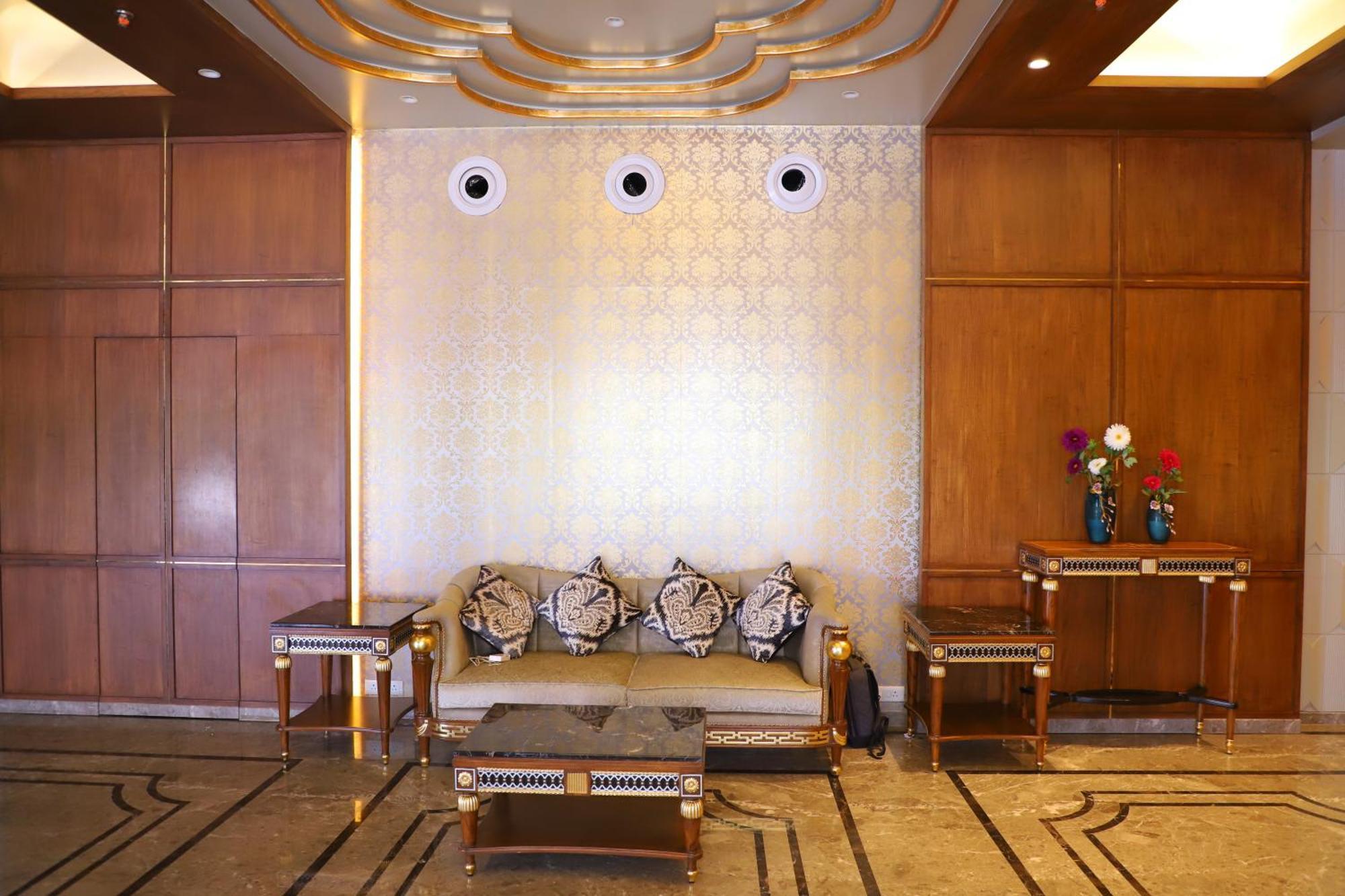 Le Vivanta Virār 外观 照片