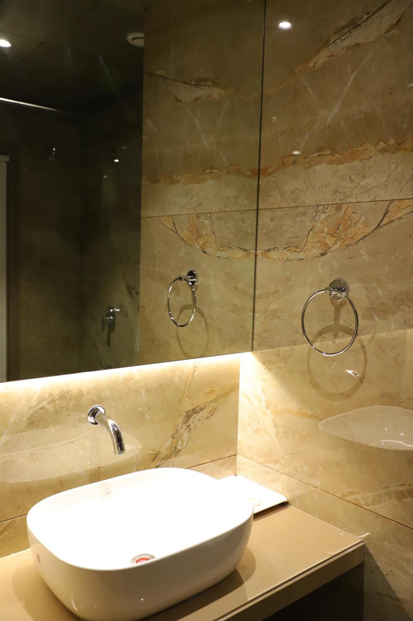 Le Vivanta Virār 外观 照片
